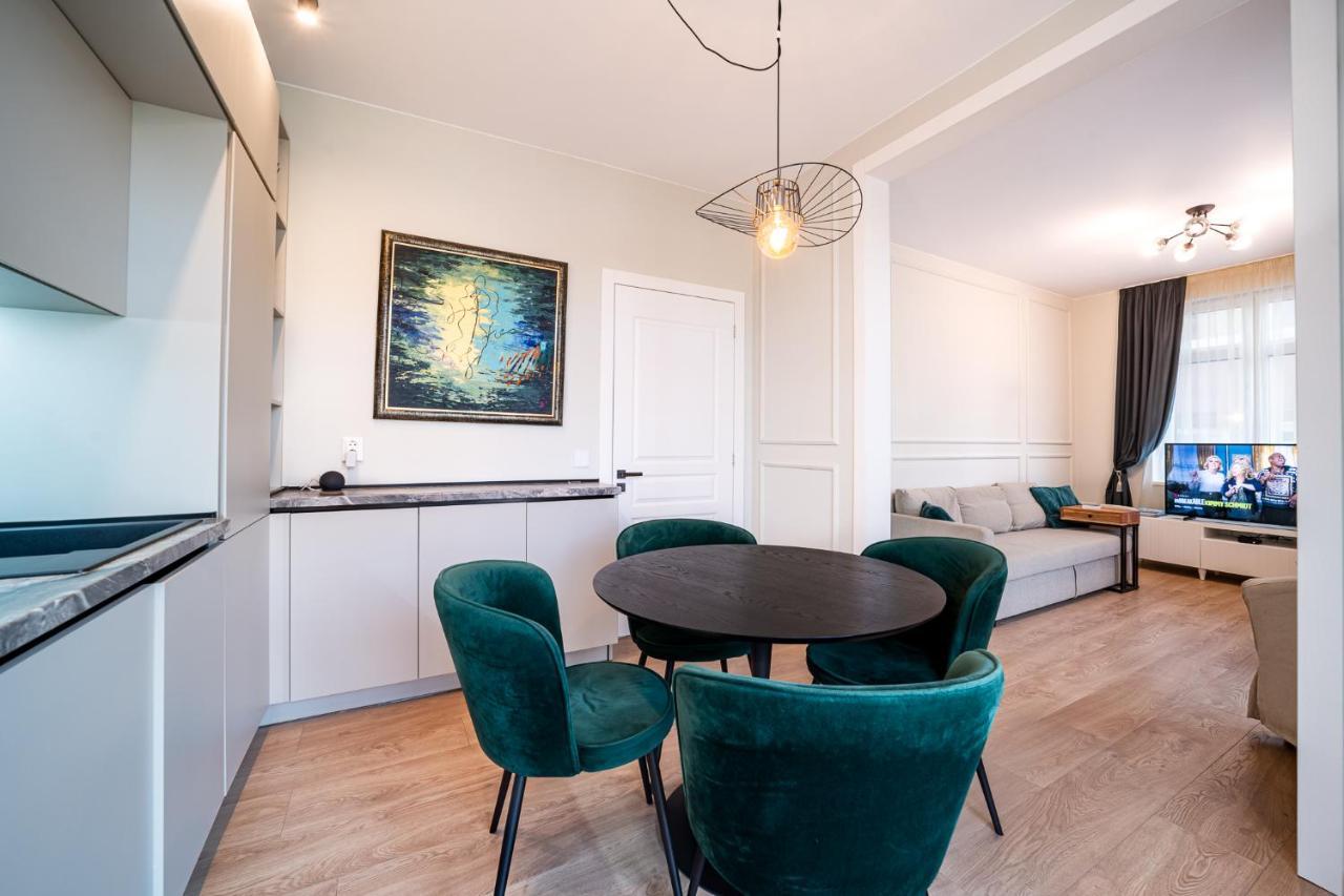 Smart Central Apartment Варна Экстерьер фото
